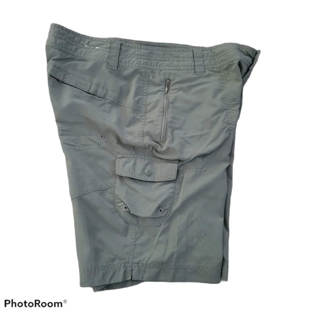 Columbia Olive Green Cargo Shorts 10/12 L